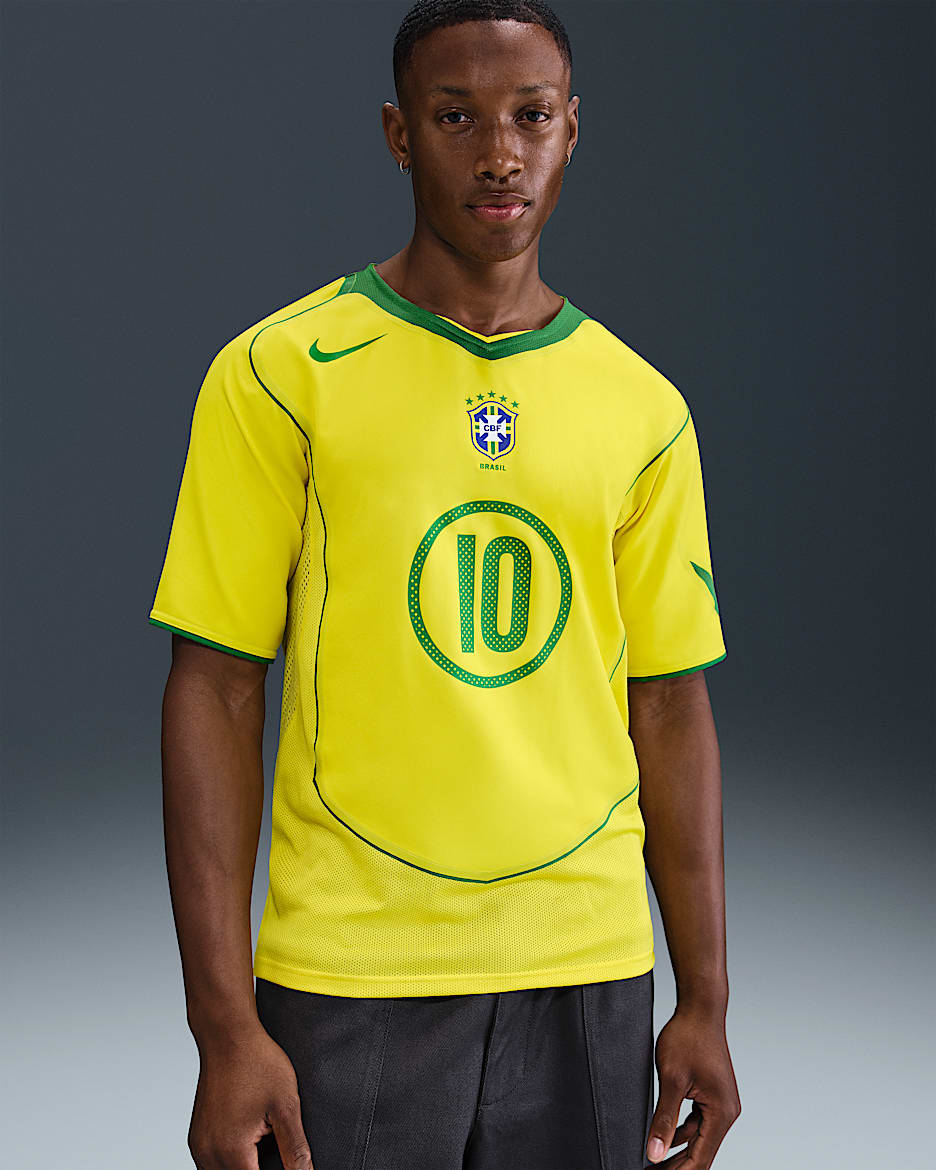 ロナウジーニョ ブラジル代表 サッカー ユニフォーム NIKE ブラジル代表 2006 Nike アウェイ半袖 ユニフォーム #10